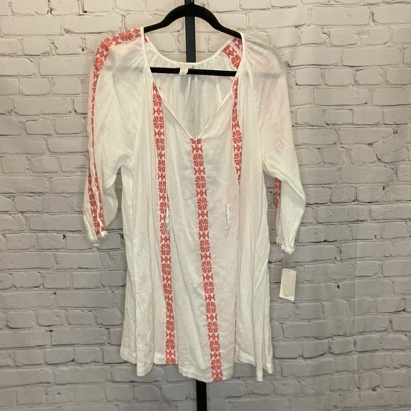 NWT Hinge Embroidered Swim Cover Up Cream and Pink - Picture 1 of 5